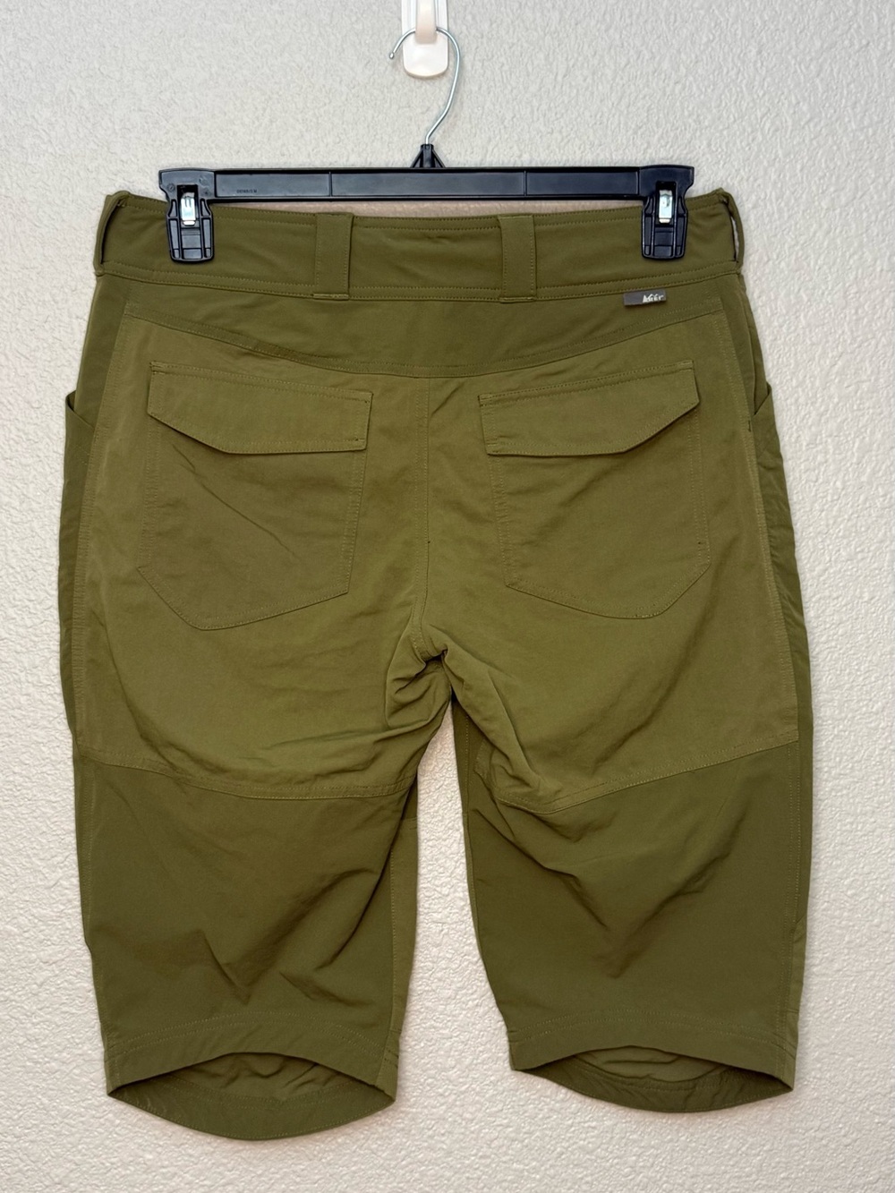 REI | Screeline Technical Hiking Capris/Shorts | Olive Green | Size 10 Inseam 13 - Picture 2 of 3